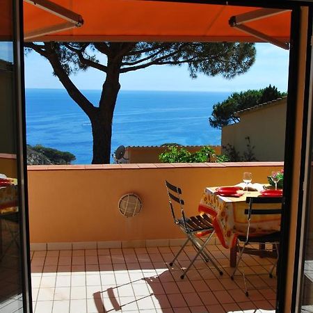 Grotta Azzurra Apartment - Cavoli - Terrazza Vista Mare, Clima E Parcheggio San Piero in Campo  Экстерьер фото