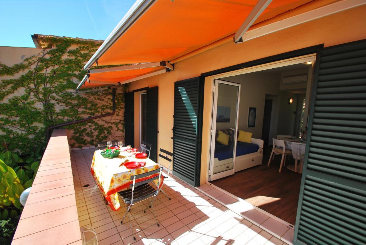 Grotta Azzurra Apartment - Cavoli - Terrazza Vista Mare, Clima E Parcheggio San Piero in Campo  Экстерьер фото