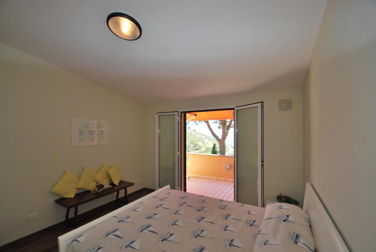 Grotta Azzurra Apartment - Cavoli - Terrazza Vista Mare, Clima E Parcheggio San Piero in Campo  Экстерьер фото