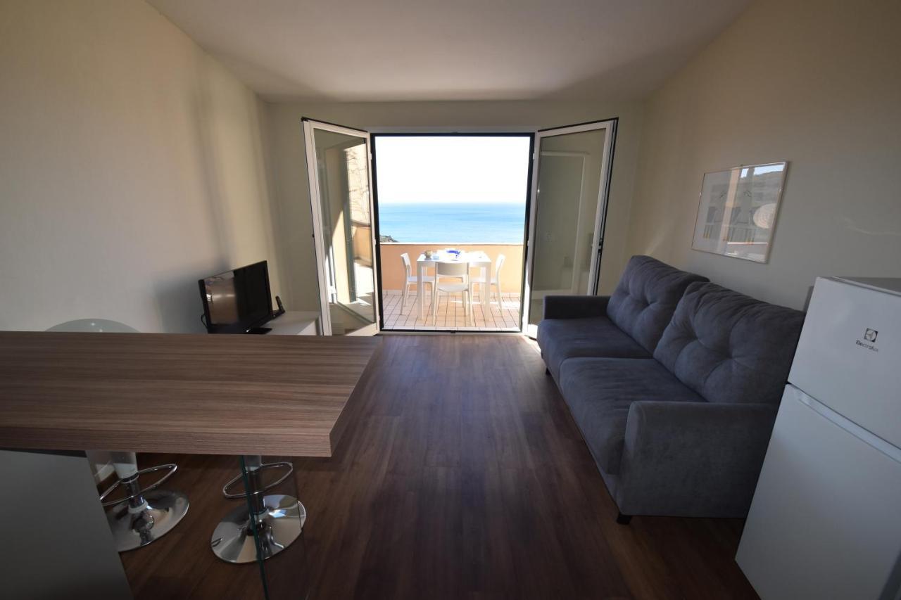 Grotta Azzurra Apartment - Cavoli - Terrazza Vista Mare, Clima E Parcheggio San Piero in Campo  Экстерьер фото