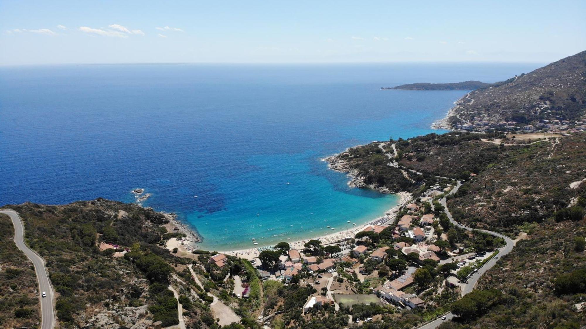 Grotta Azzurra Apartment - Cavoli - Terrazza Vista Mare, Clima E Parcheggio San Piero in Campo  Экстерьер фото